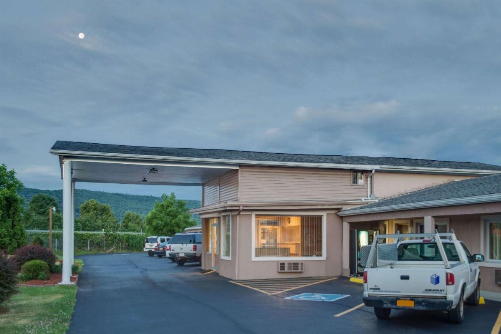Travel Inn Image 6